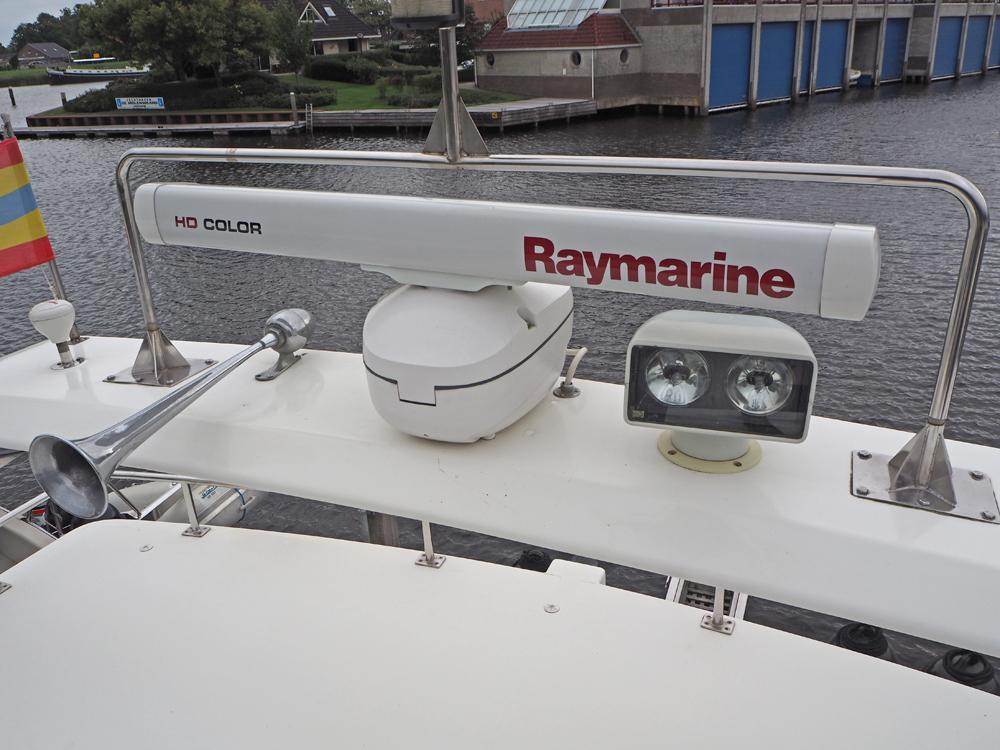  Navigation and electronics